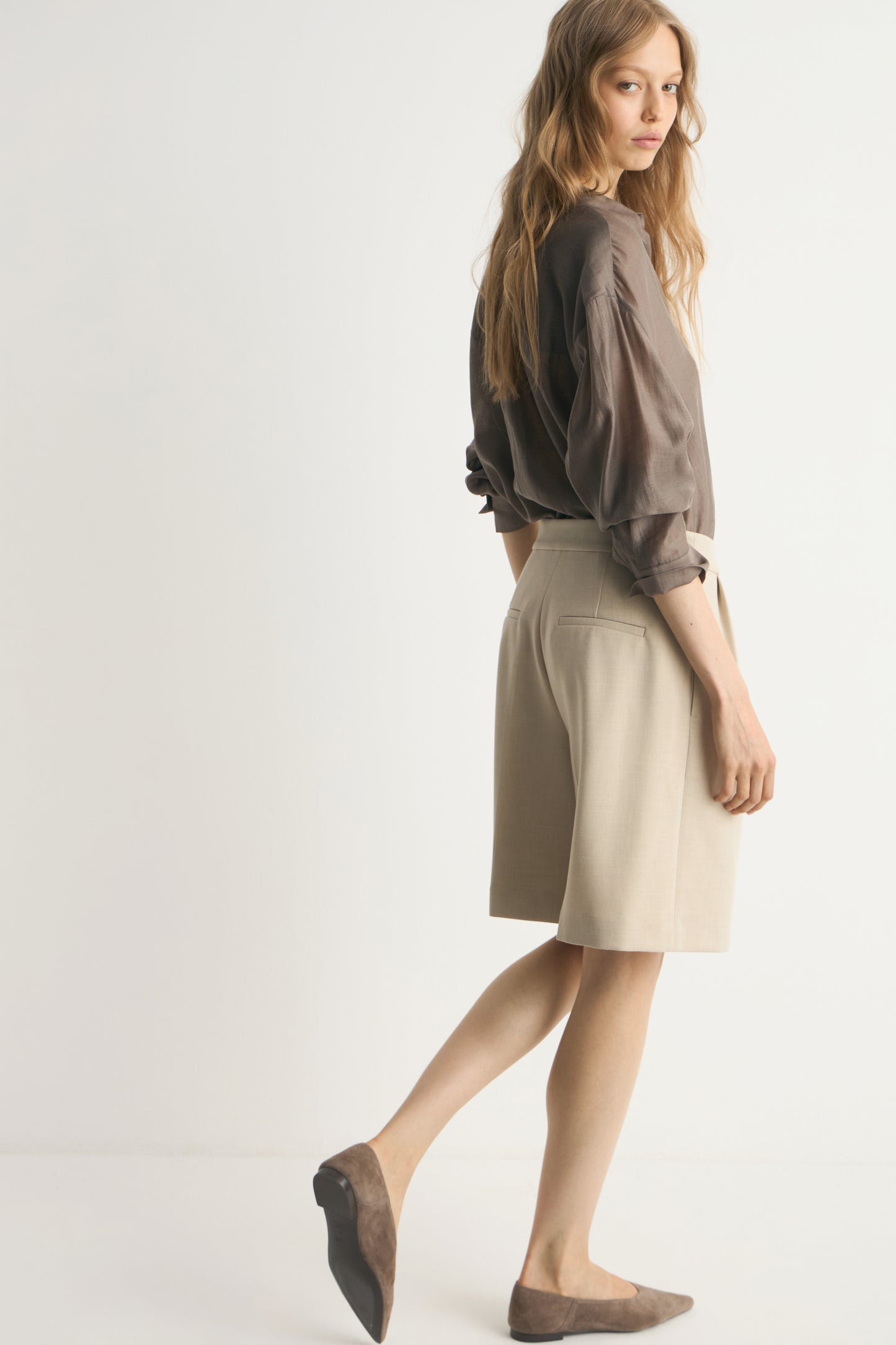 GRAY BROWN