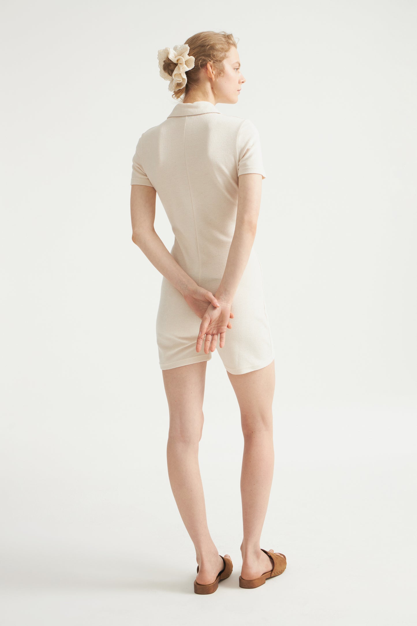 LIGHT BEIGE