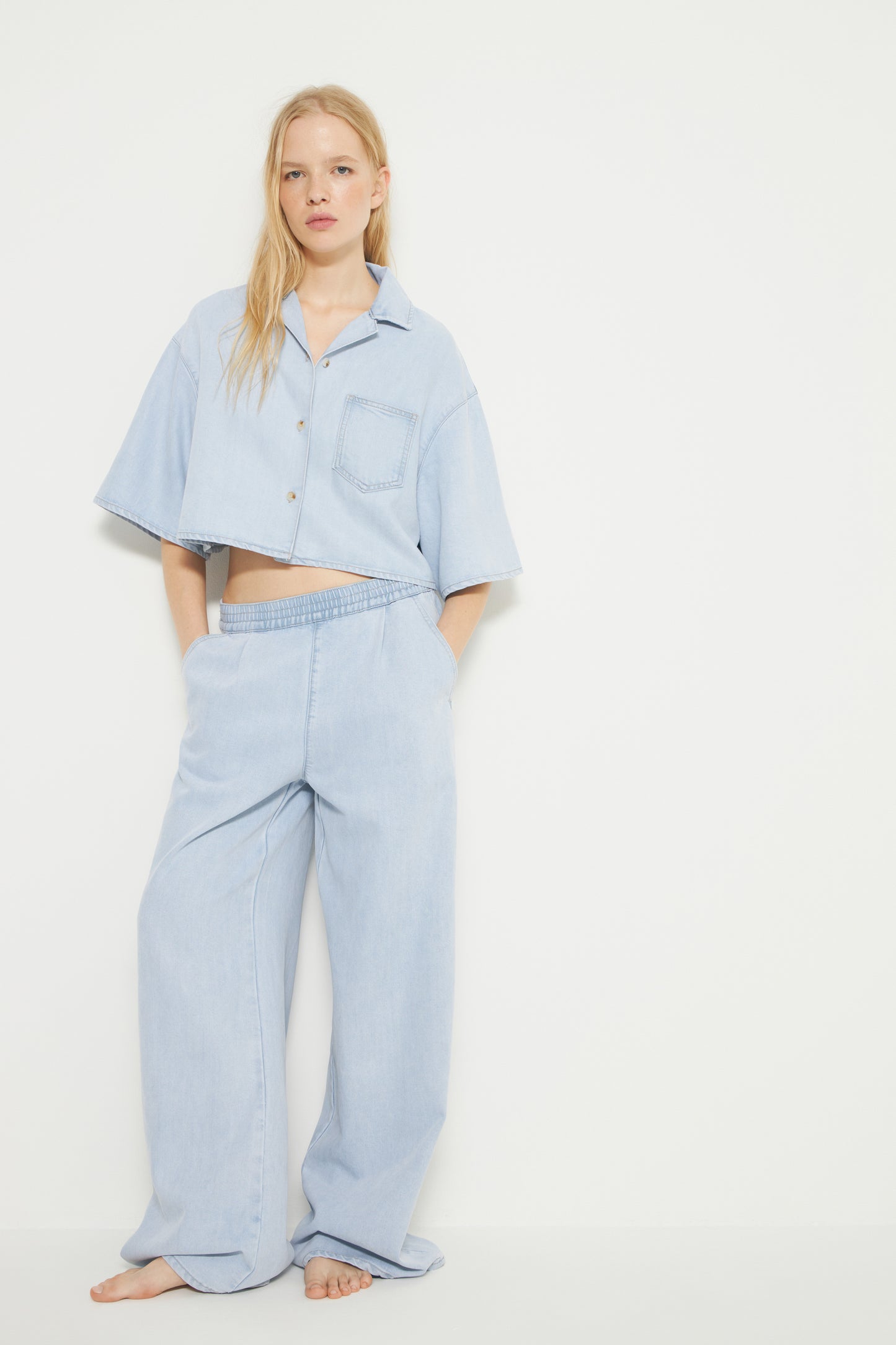 LIGHT BLUE