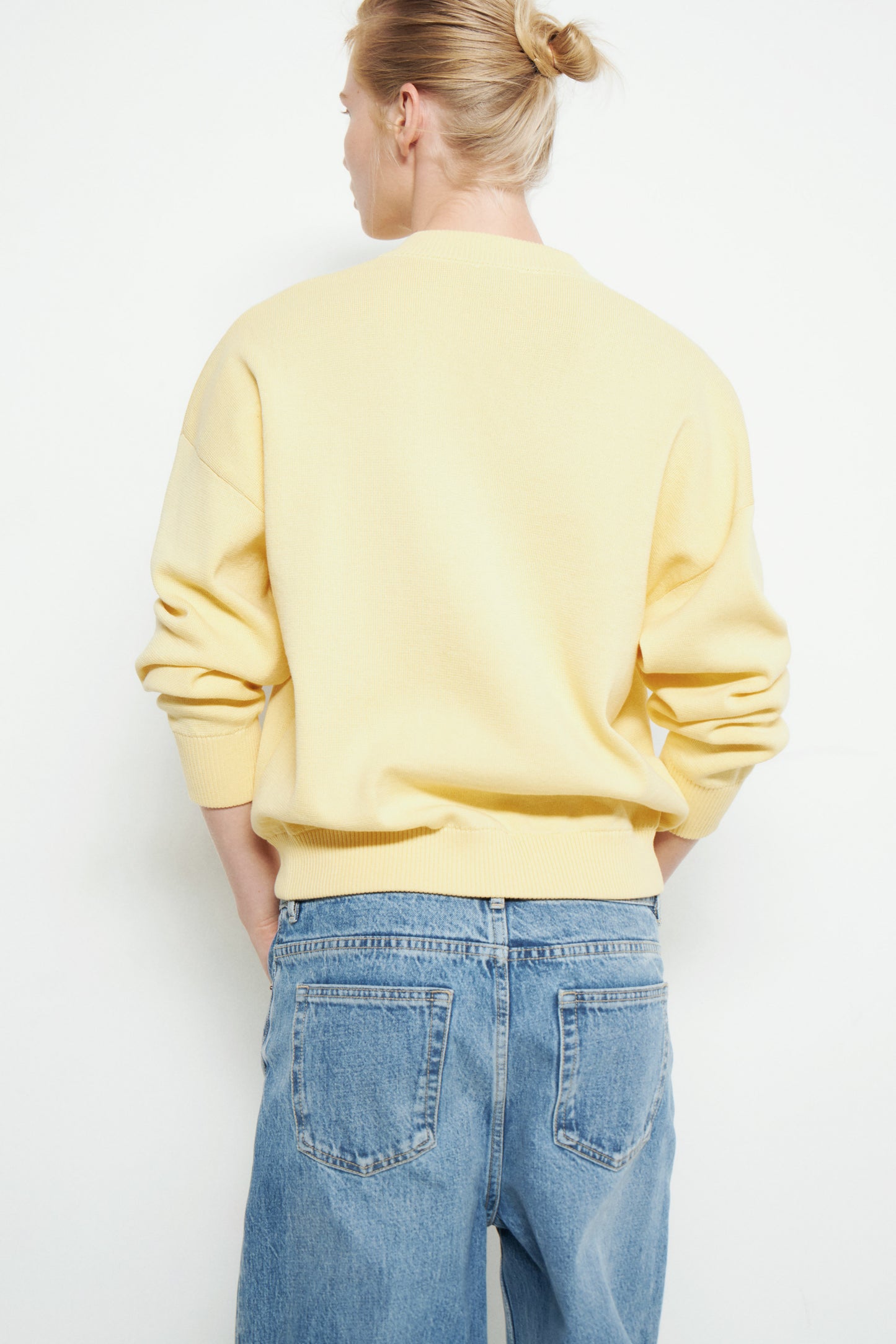 LIGHT YELLOW