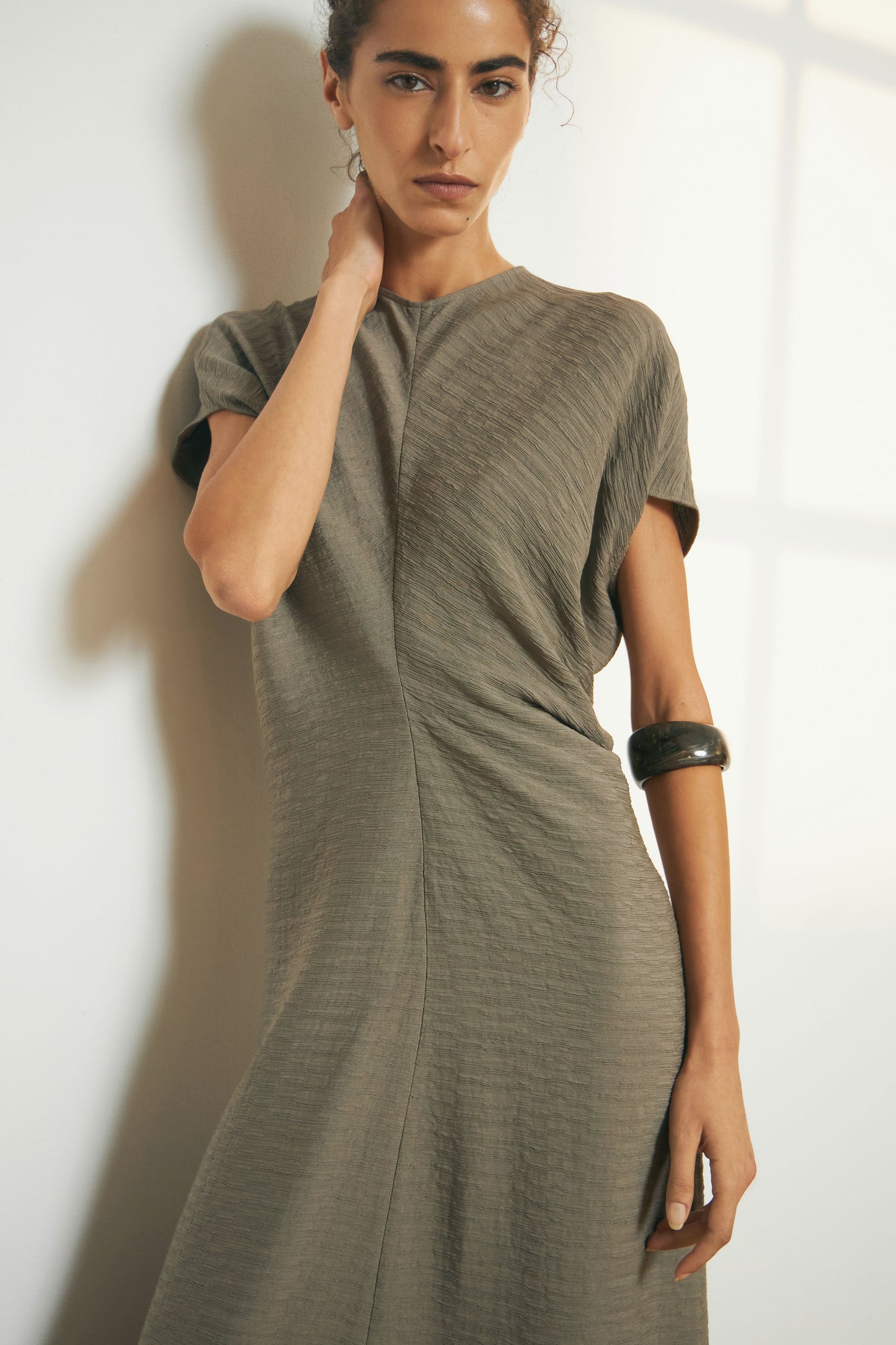 GRAY BROWN