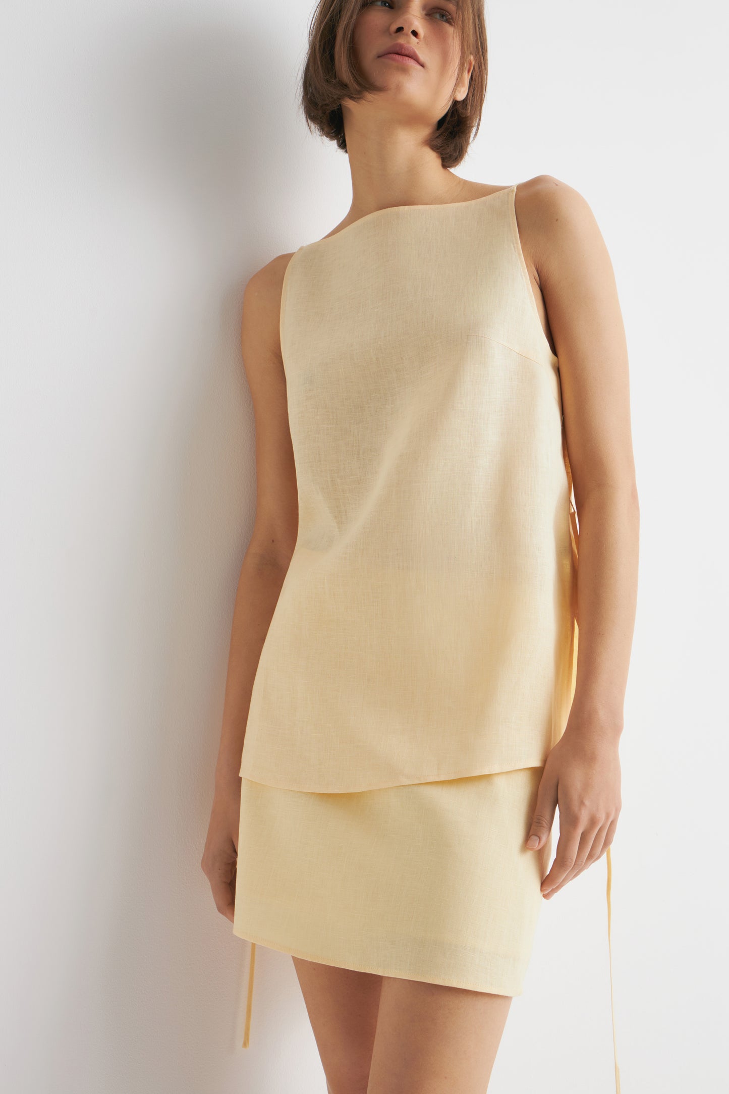 LIGHT YELLOW
