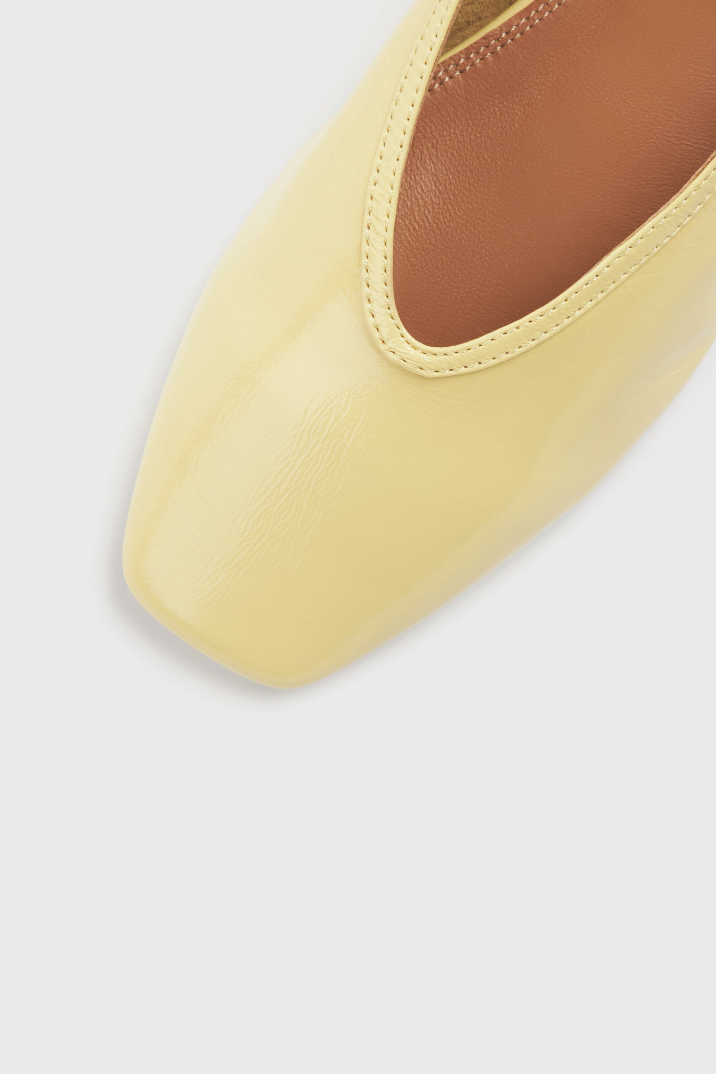 LIGHT YELLOW