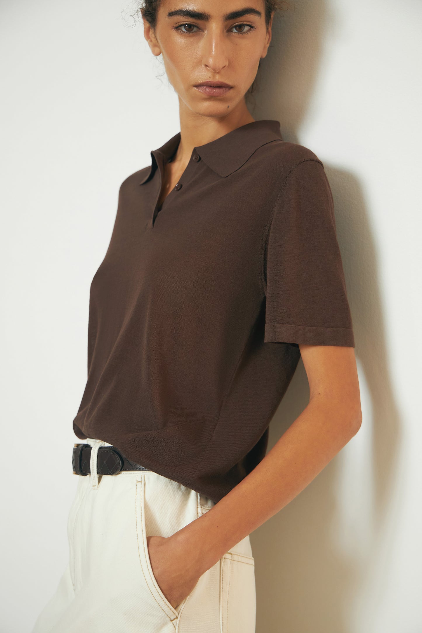 DARK BROWN