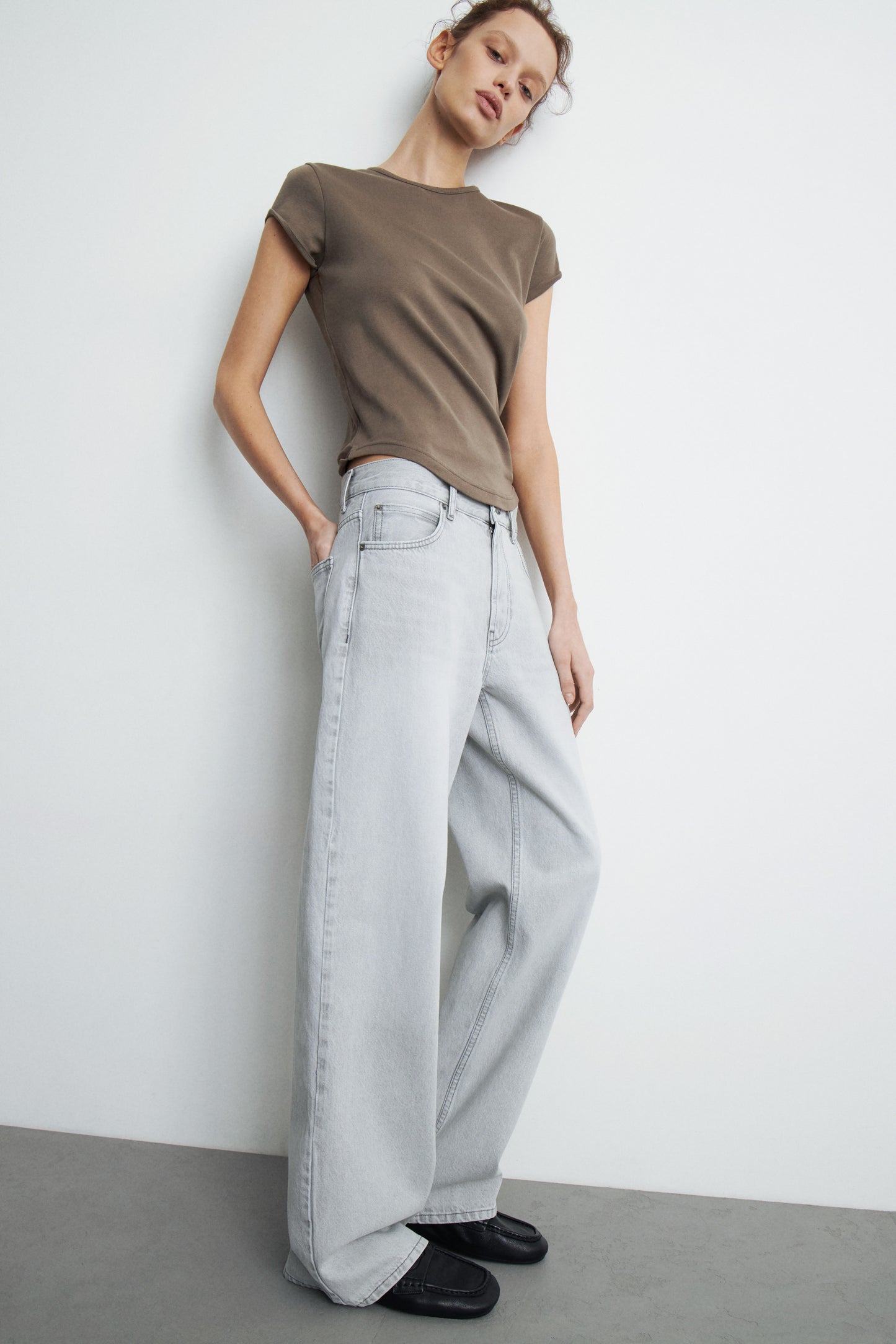 CONCRETE GREY