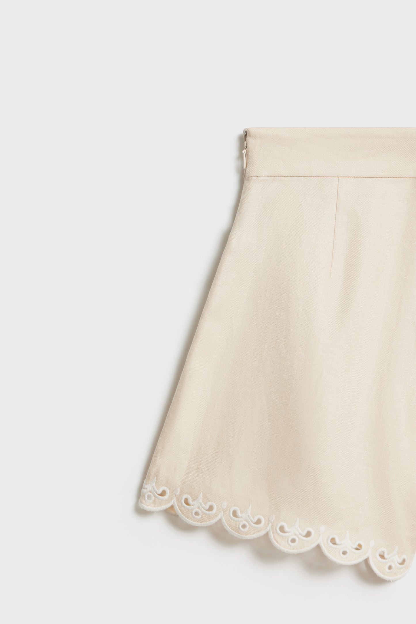 POWDER BEIGE