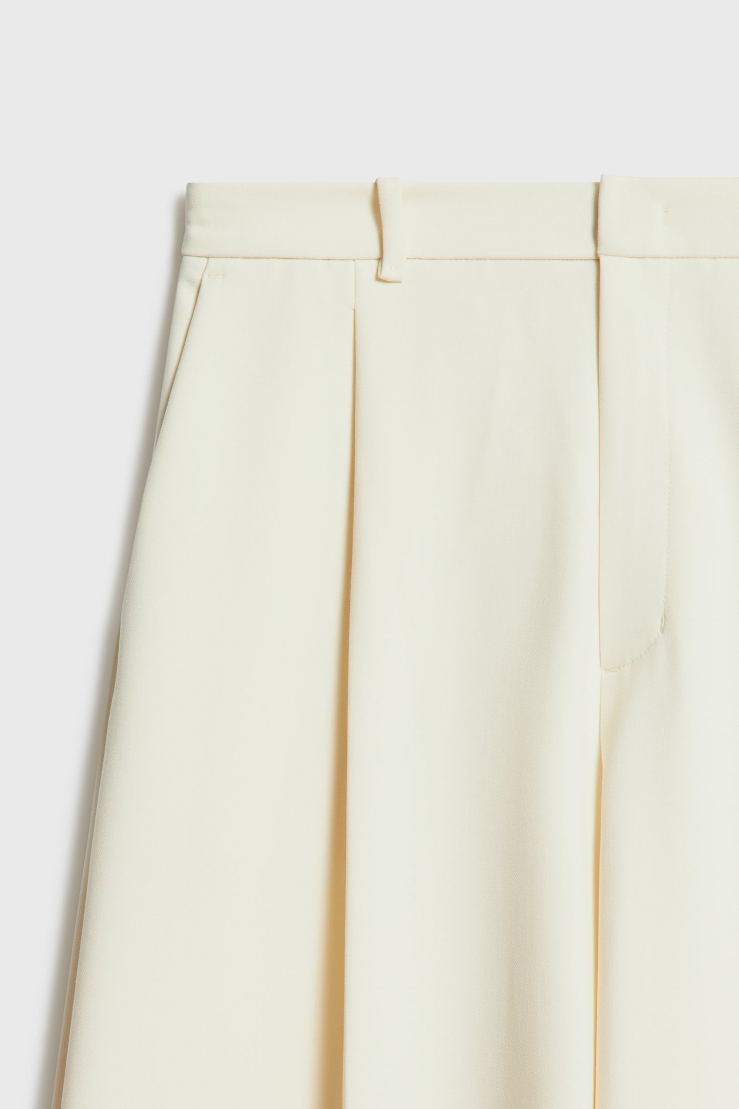 LIGHT YELLOW