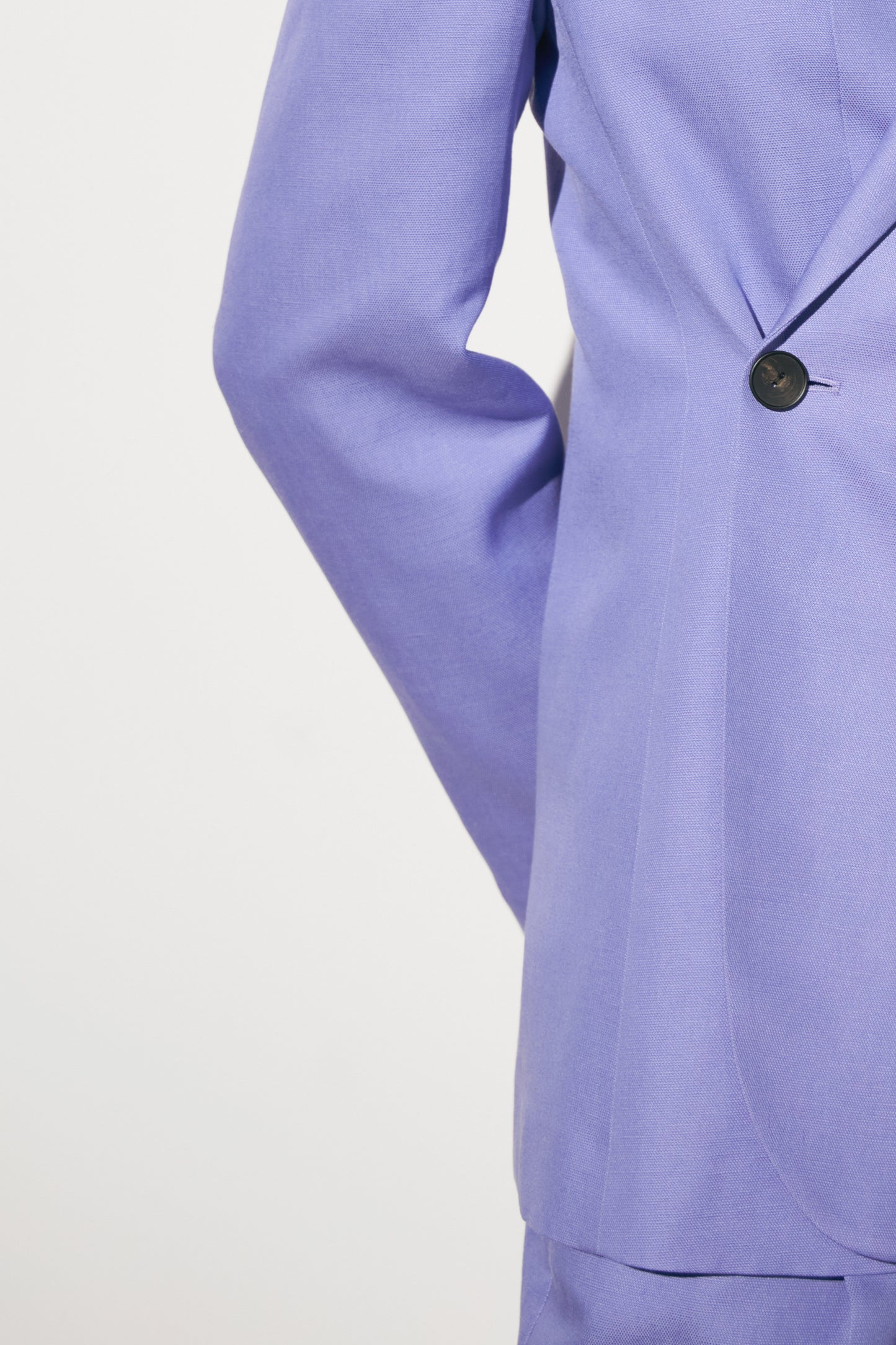 BRIGHT LILAC