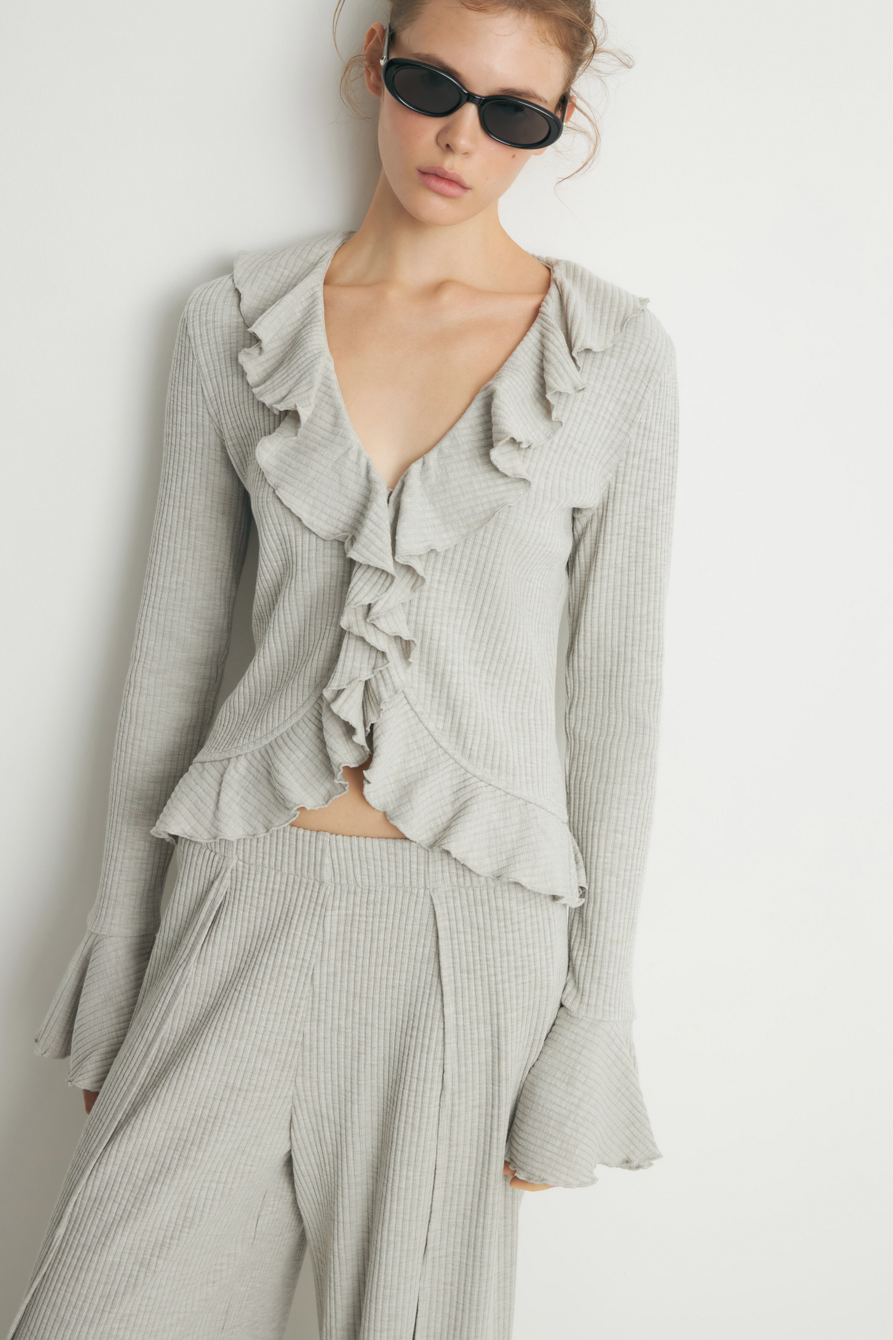 LIGHT GREY