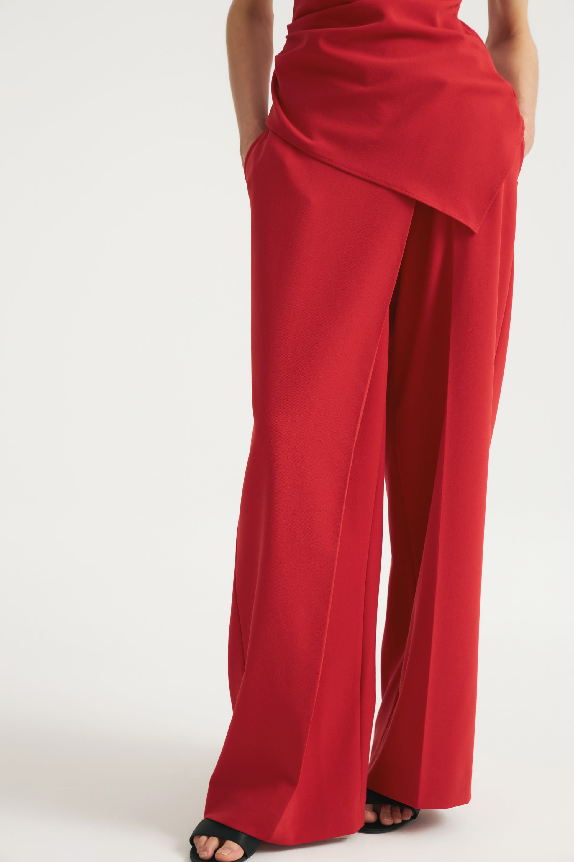 DARK RED