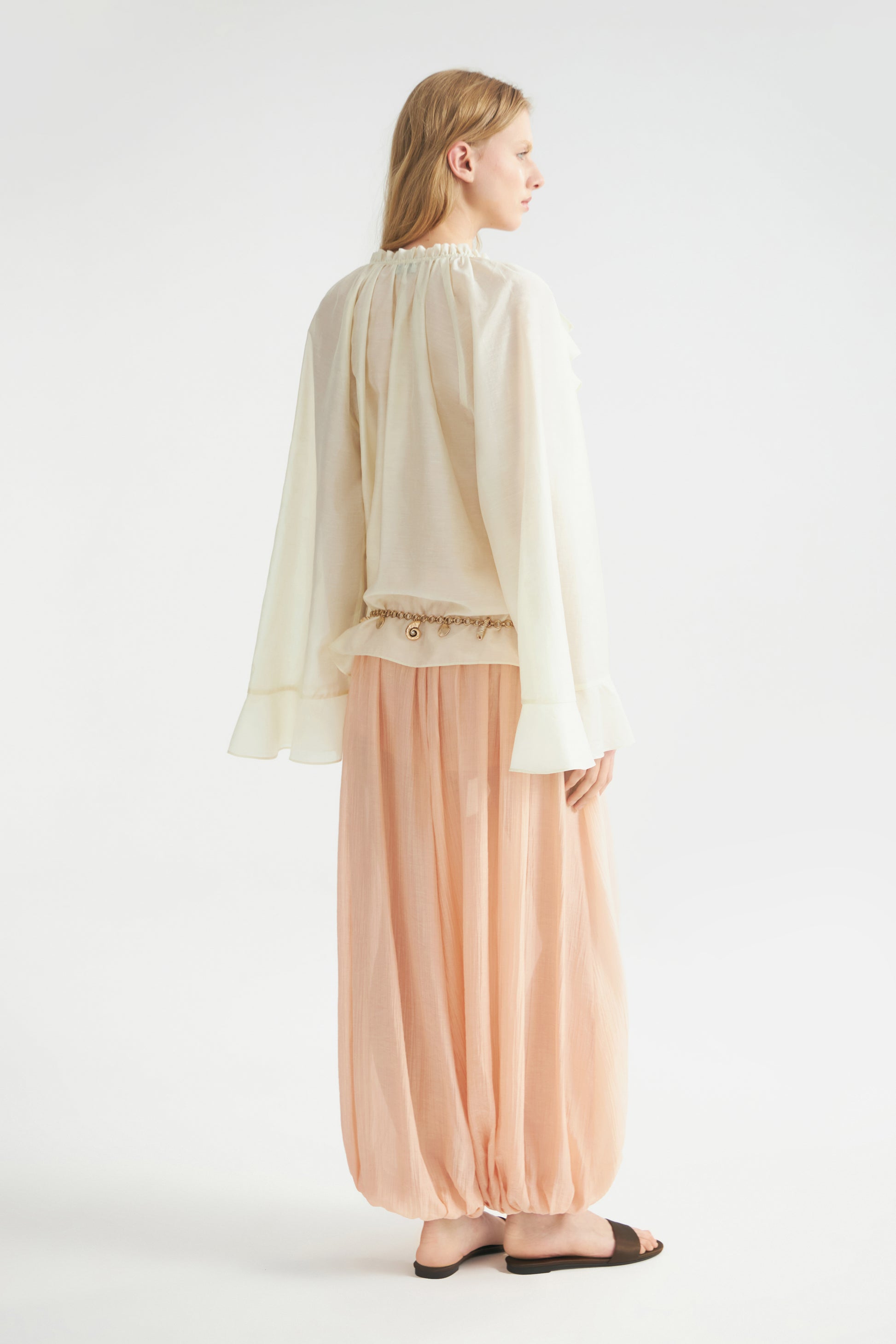 LIGHT PEACH