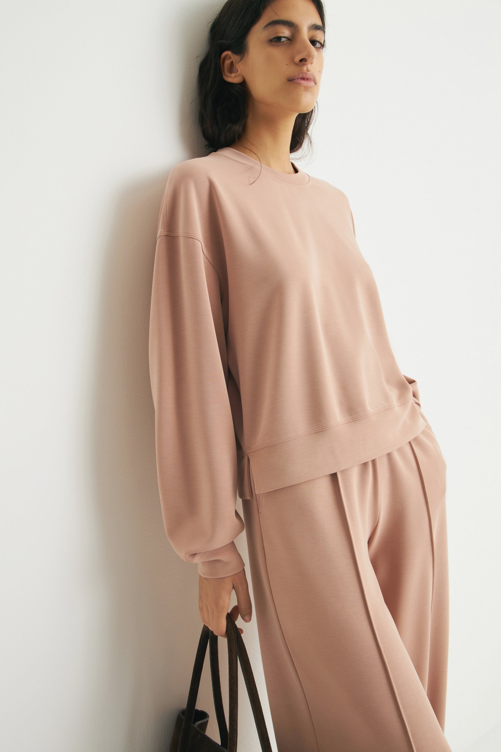 NUDE BEIGE