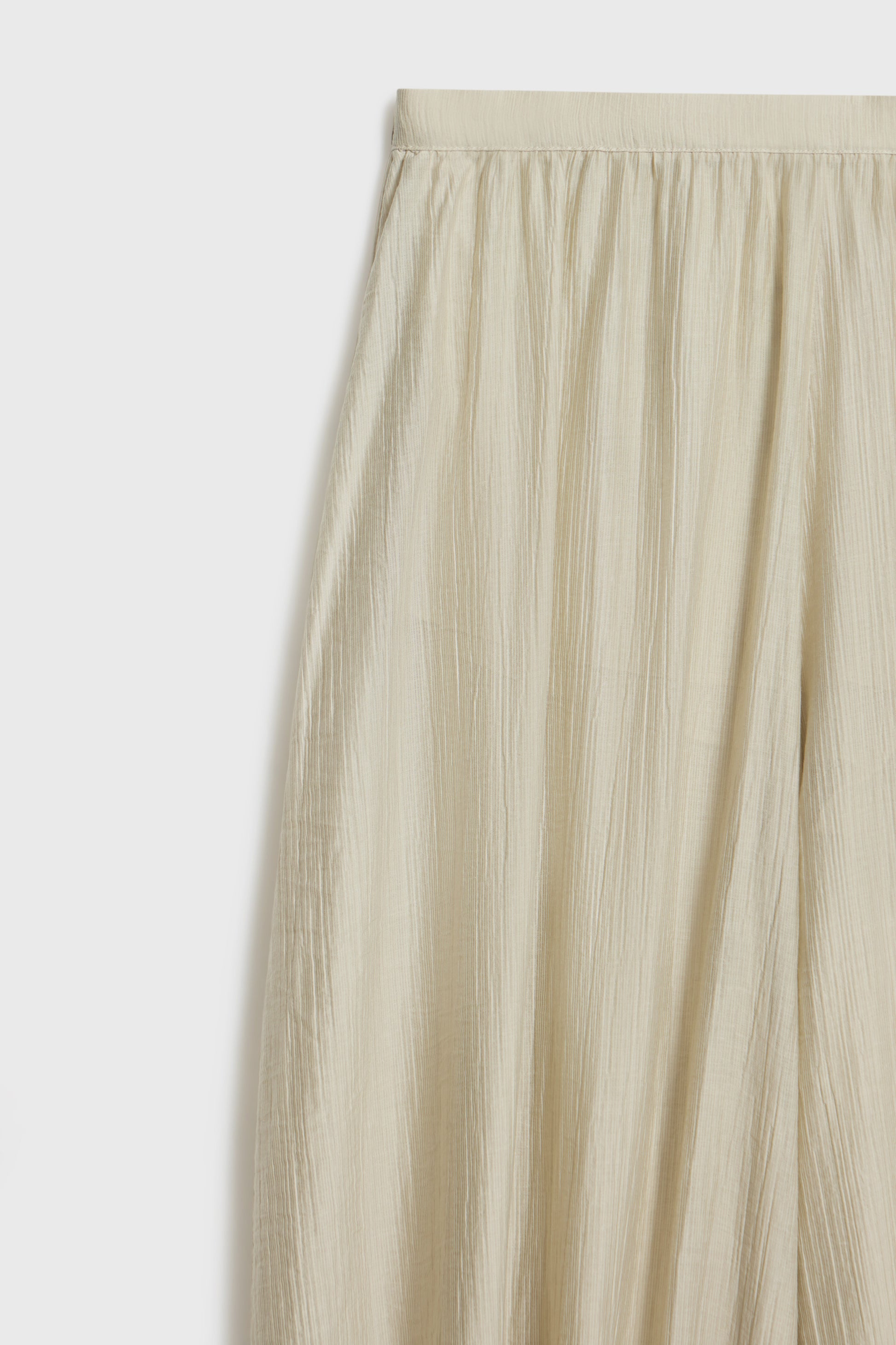 LIGHT BEIGE