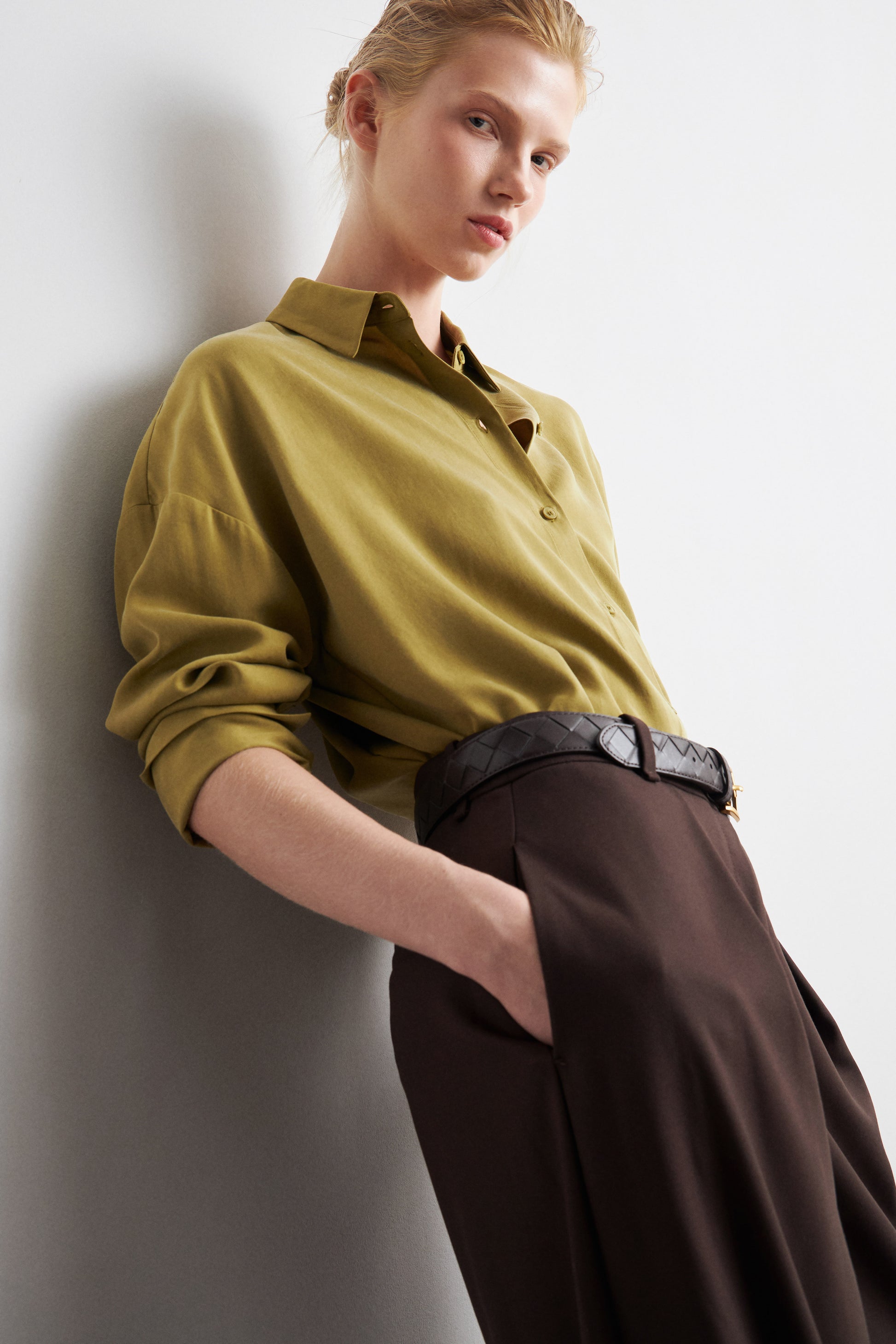 LIGHT KHAKI