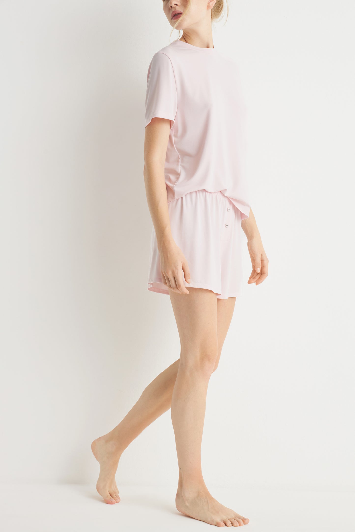 LIGHT PINK