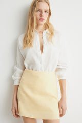 LIGHT YELLOW