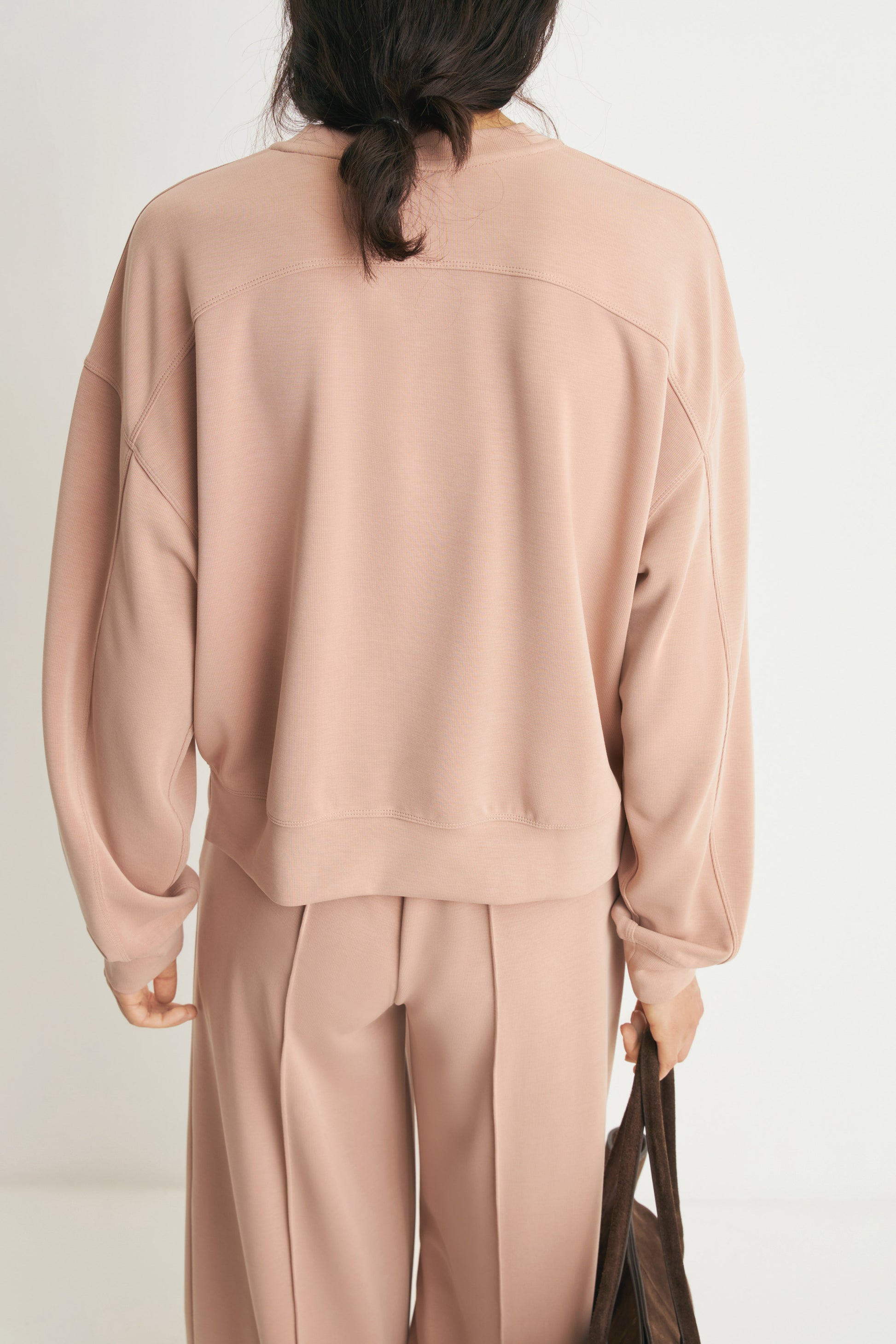 NUDE BEIGE