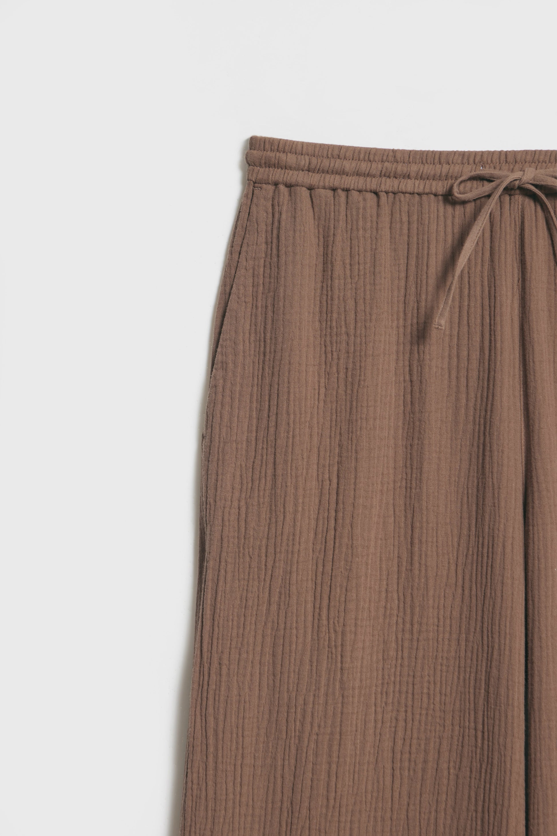 DARK BEIGE