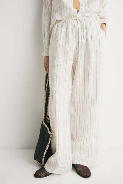 WHITE/BEIGE