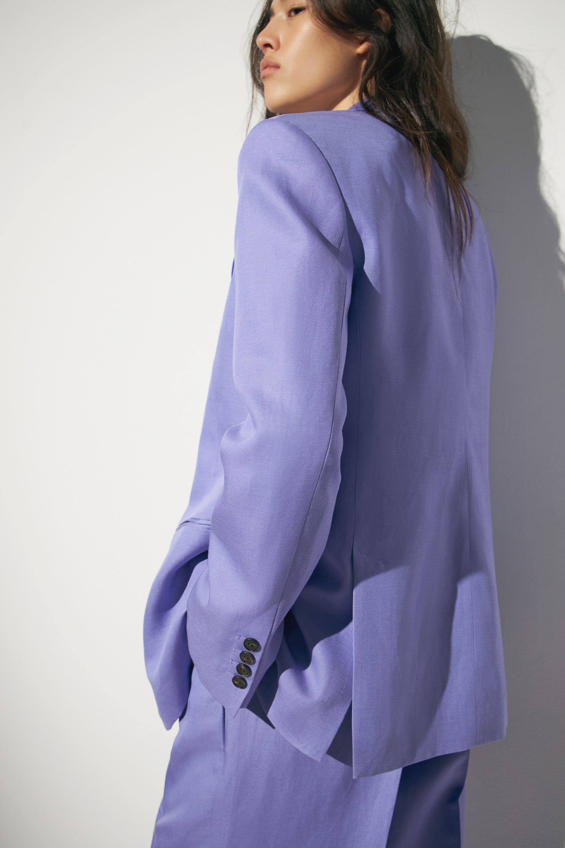 BRIGHT LILAC
