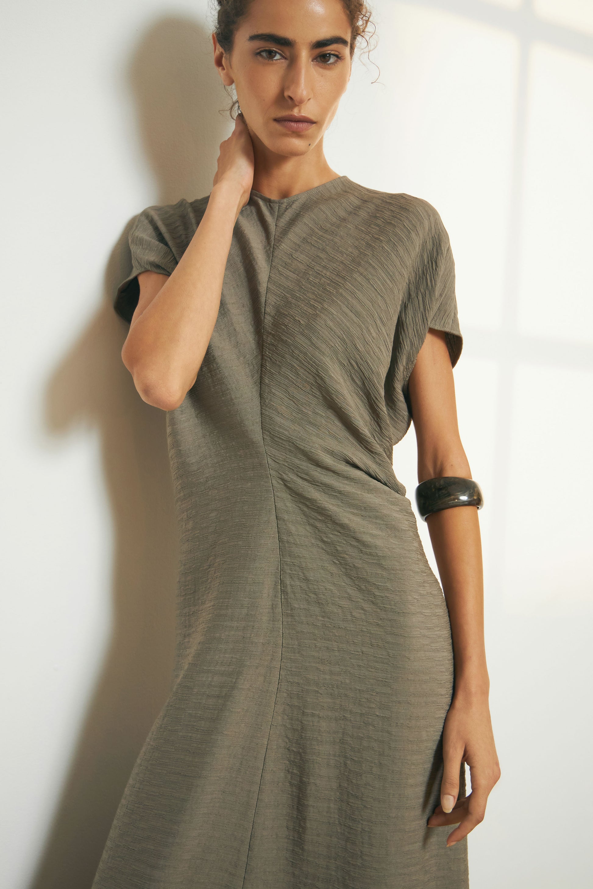 GRAY BROWN