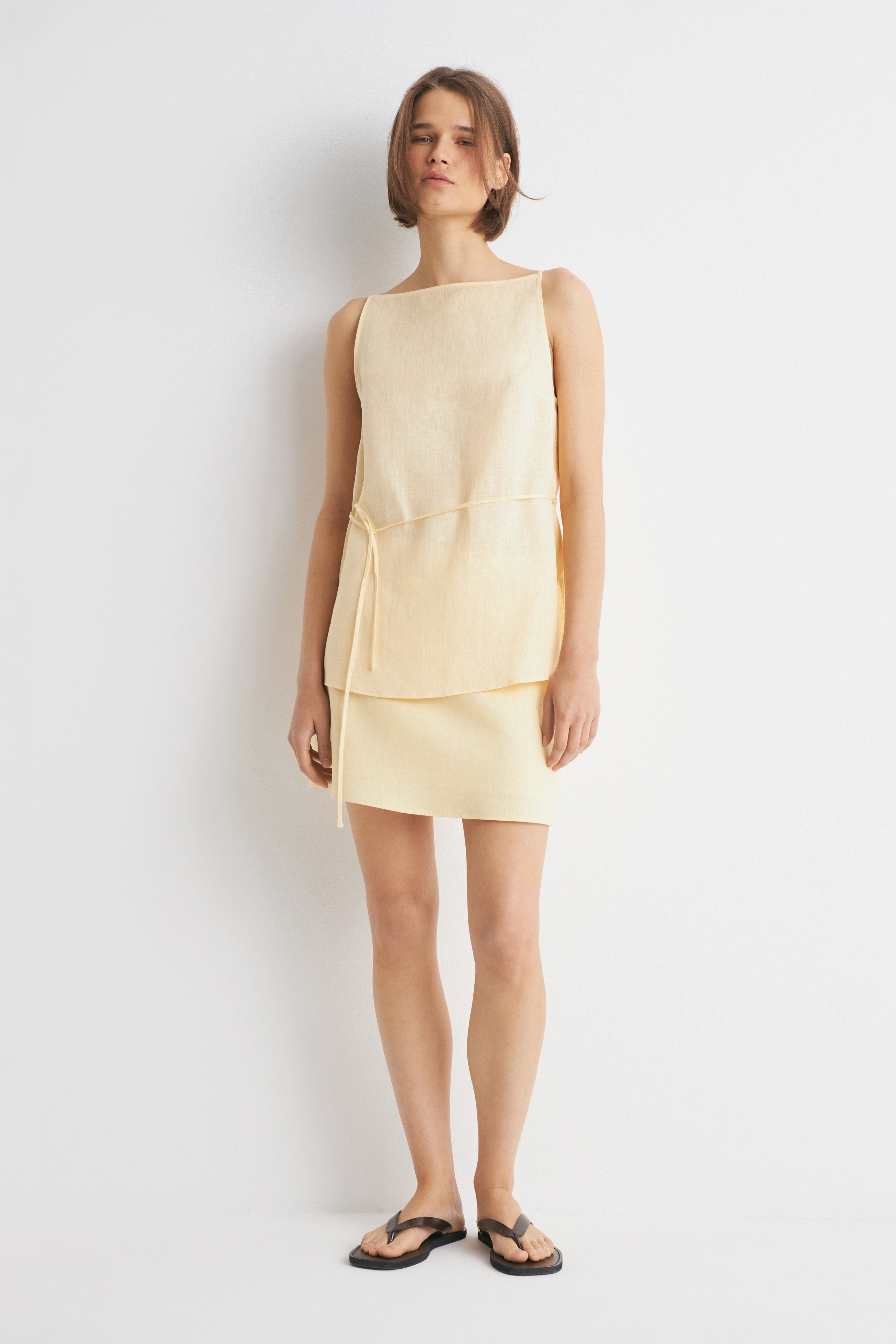 LIGHT YELLOW