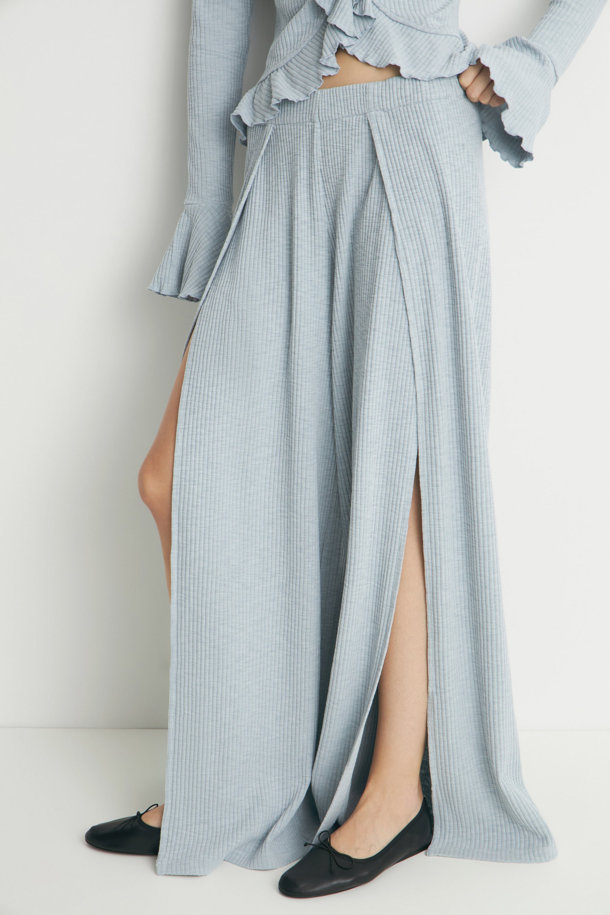 LIGHT BLUE