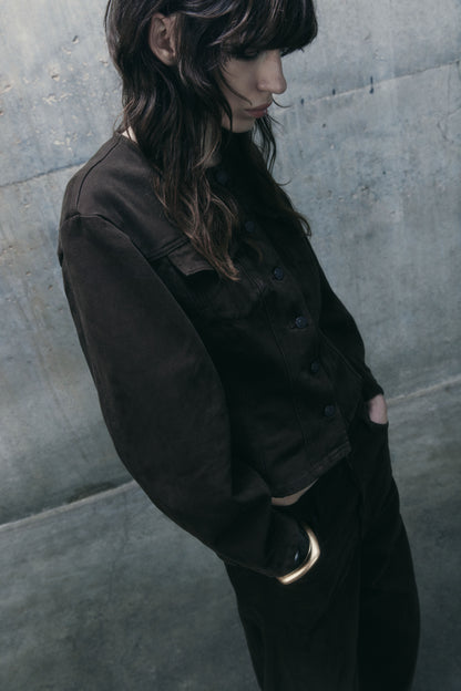 DARK BROWN