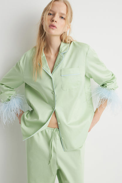 LIGHT GREEN