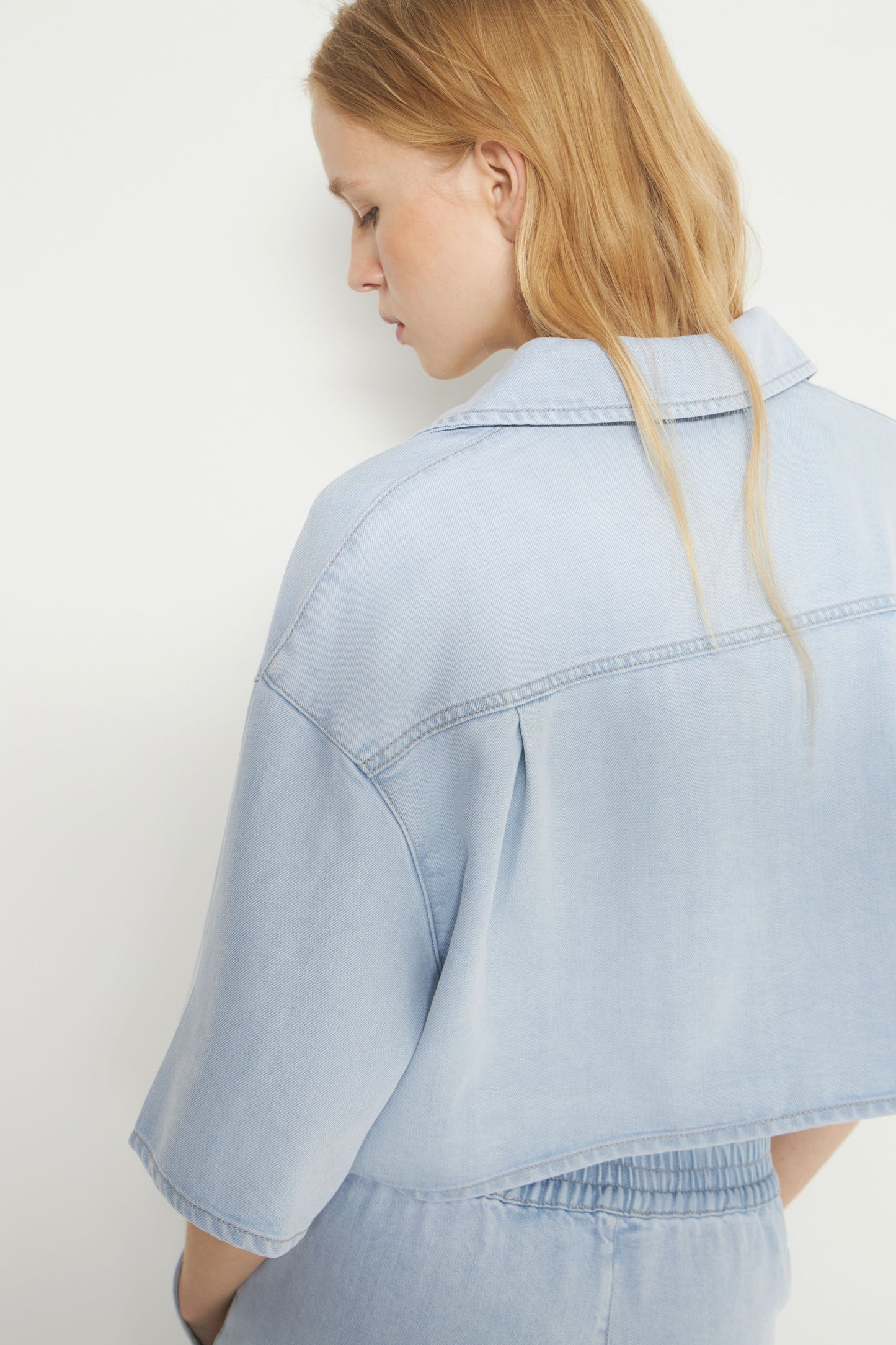 LIGHT BLUE