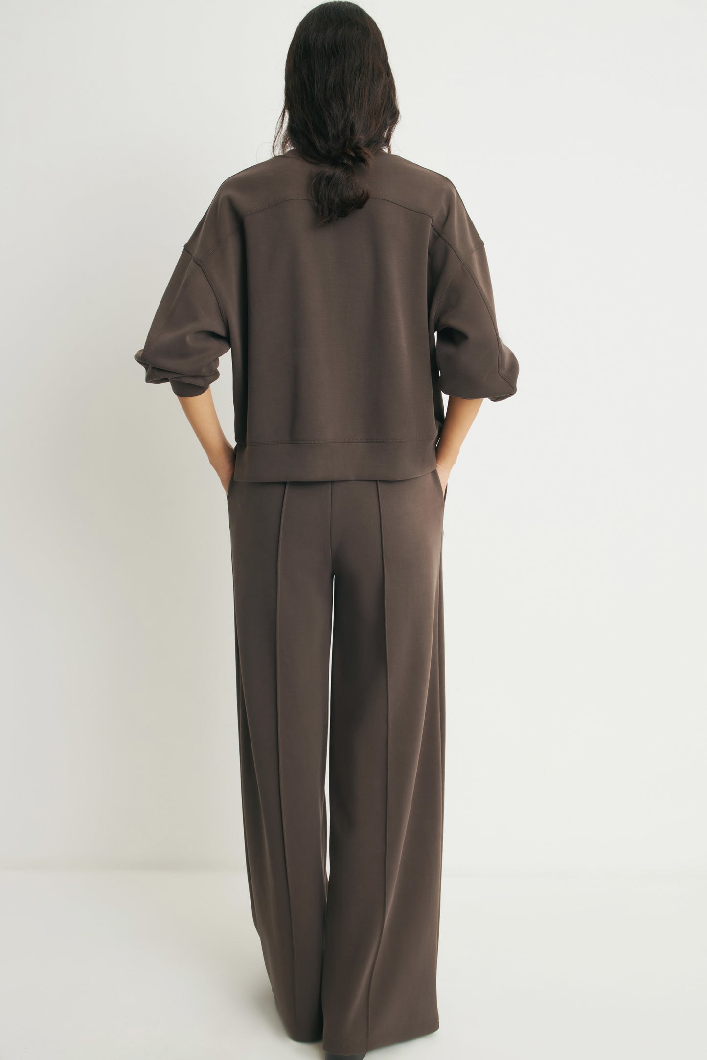 DARK BROWN