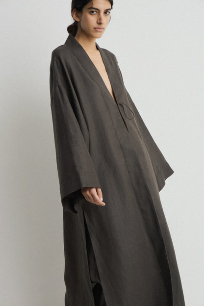 DARK BROWN