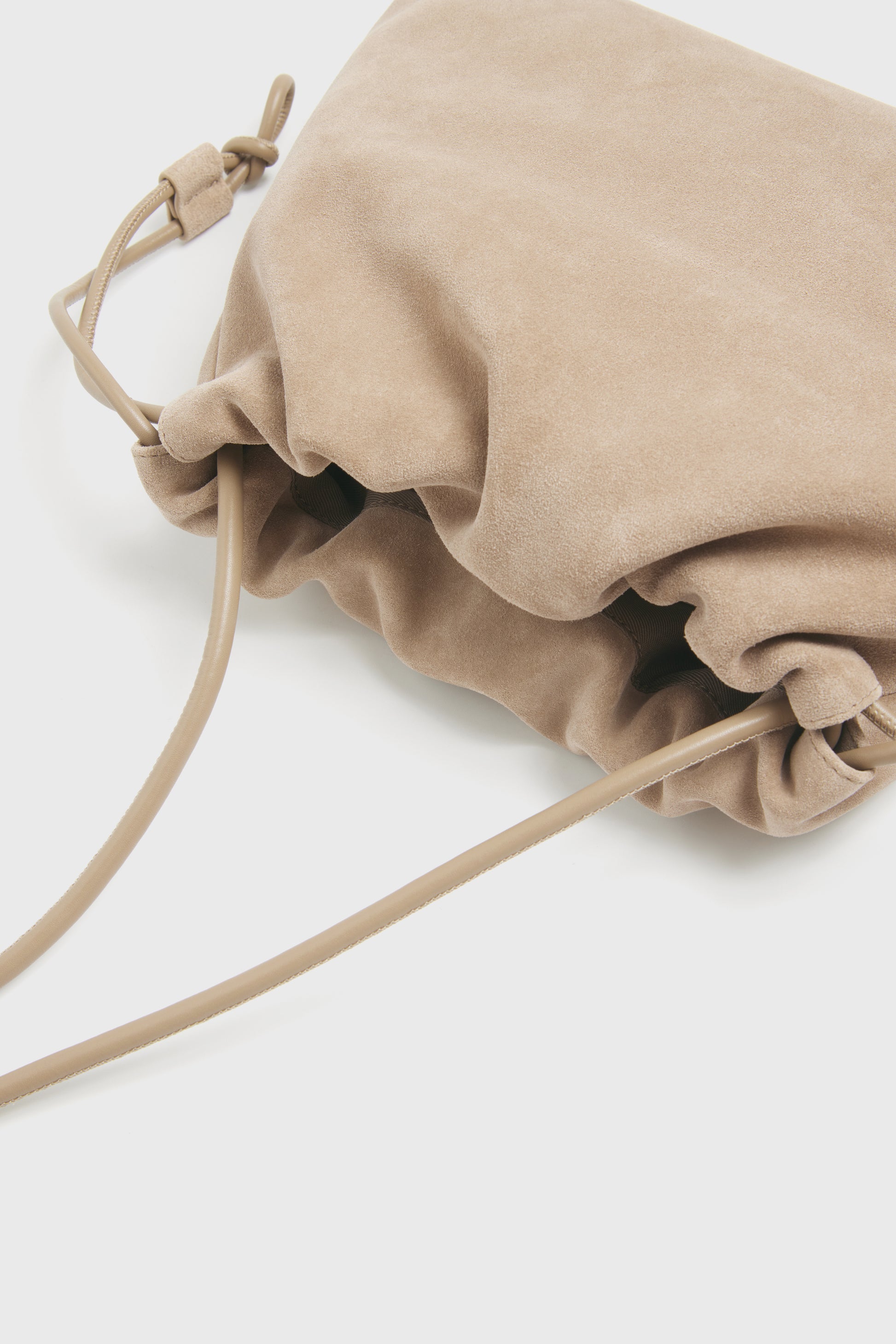 NUDE BEIGE