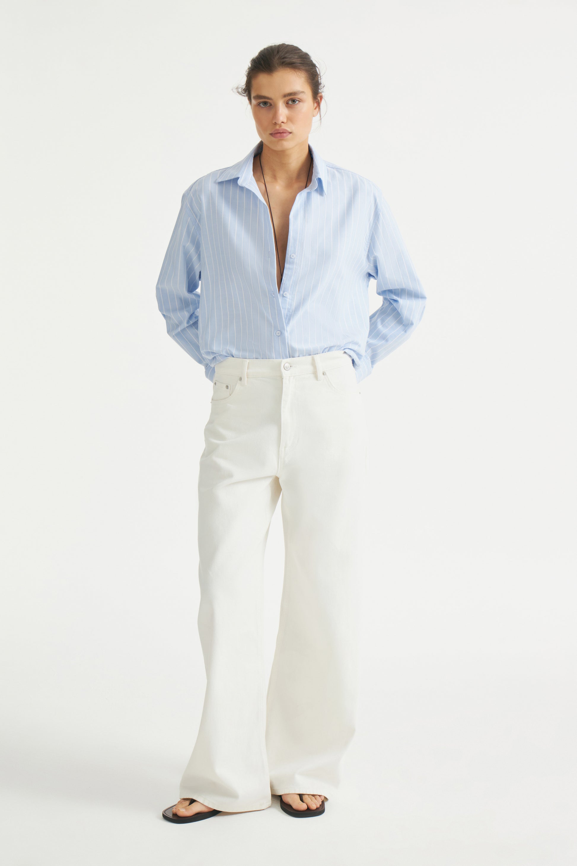 BLUE/WHITE