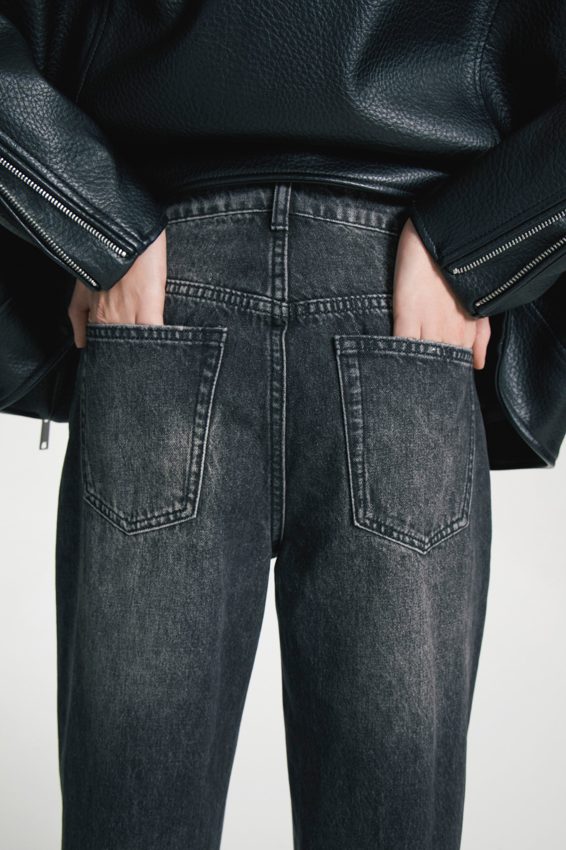 WASHED BLACK