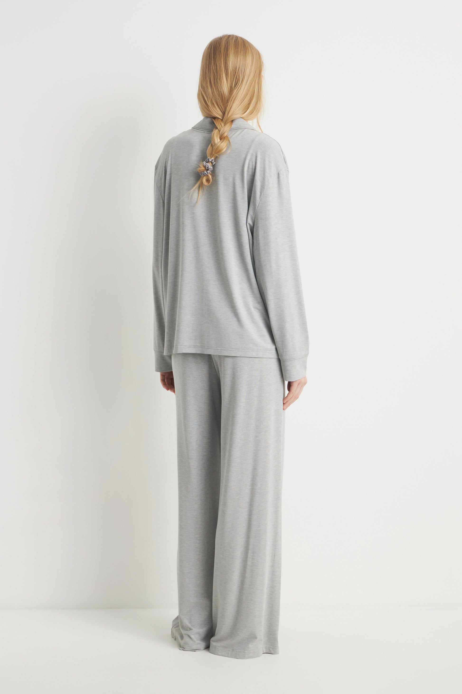 GREY MELANGE