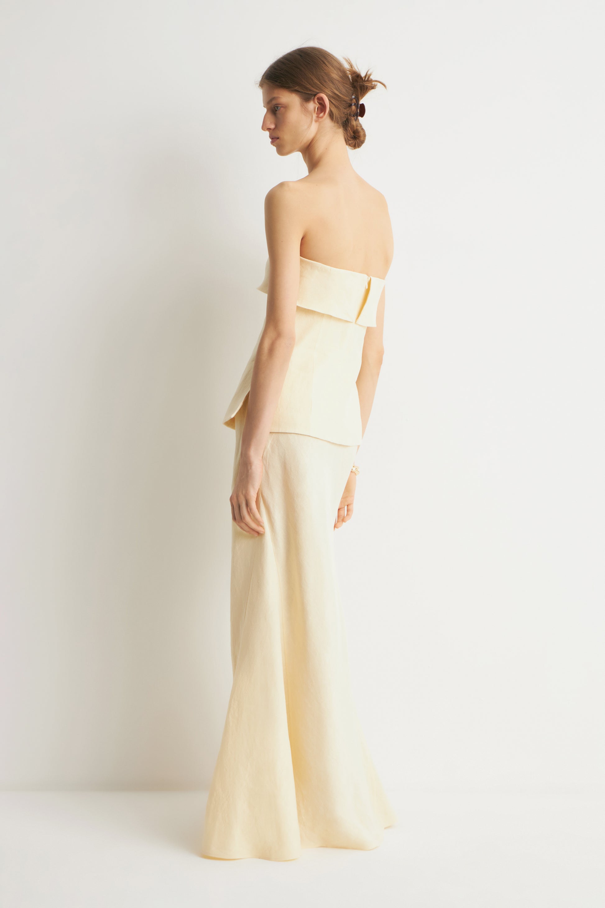 LIGHT YELLOW