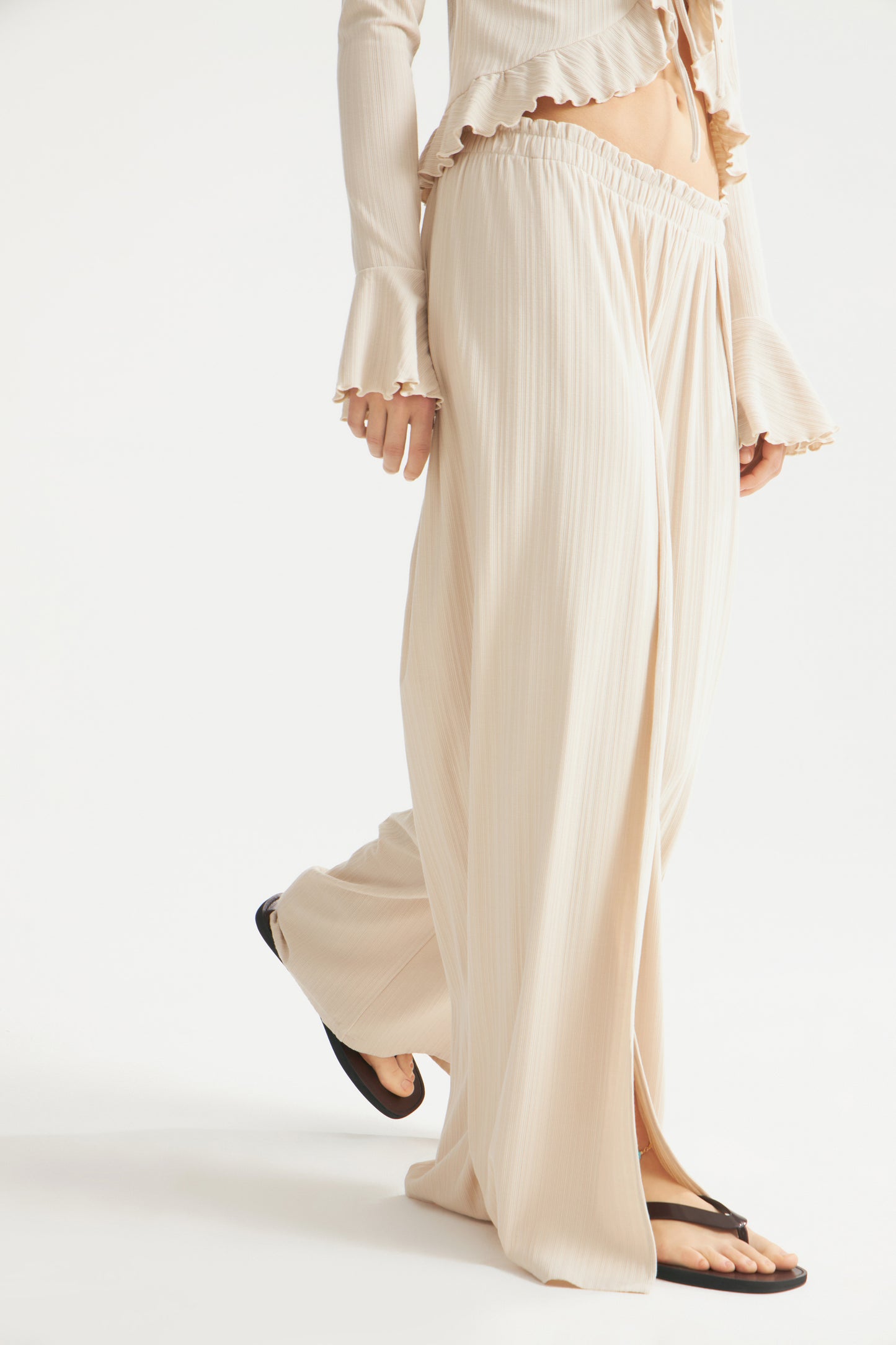 LIGHT BEIGE