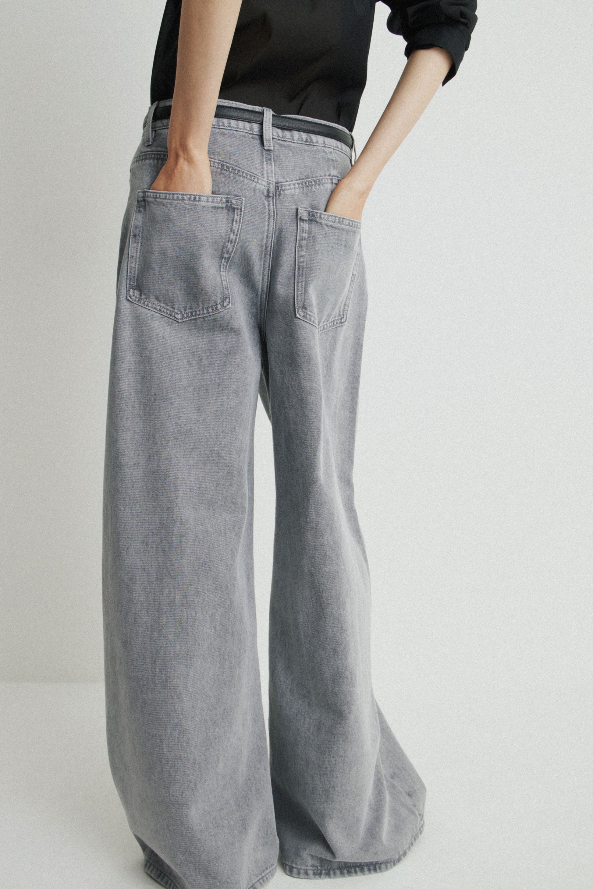 CONCRETE GREY