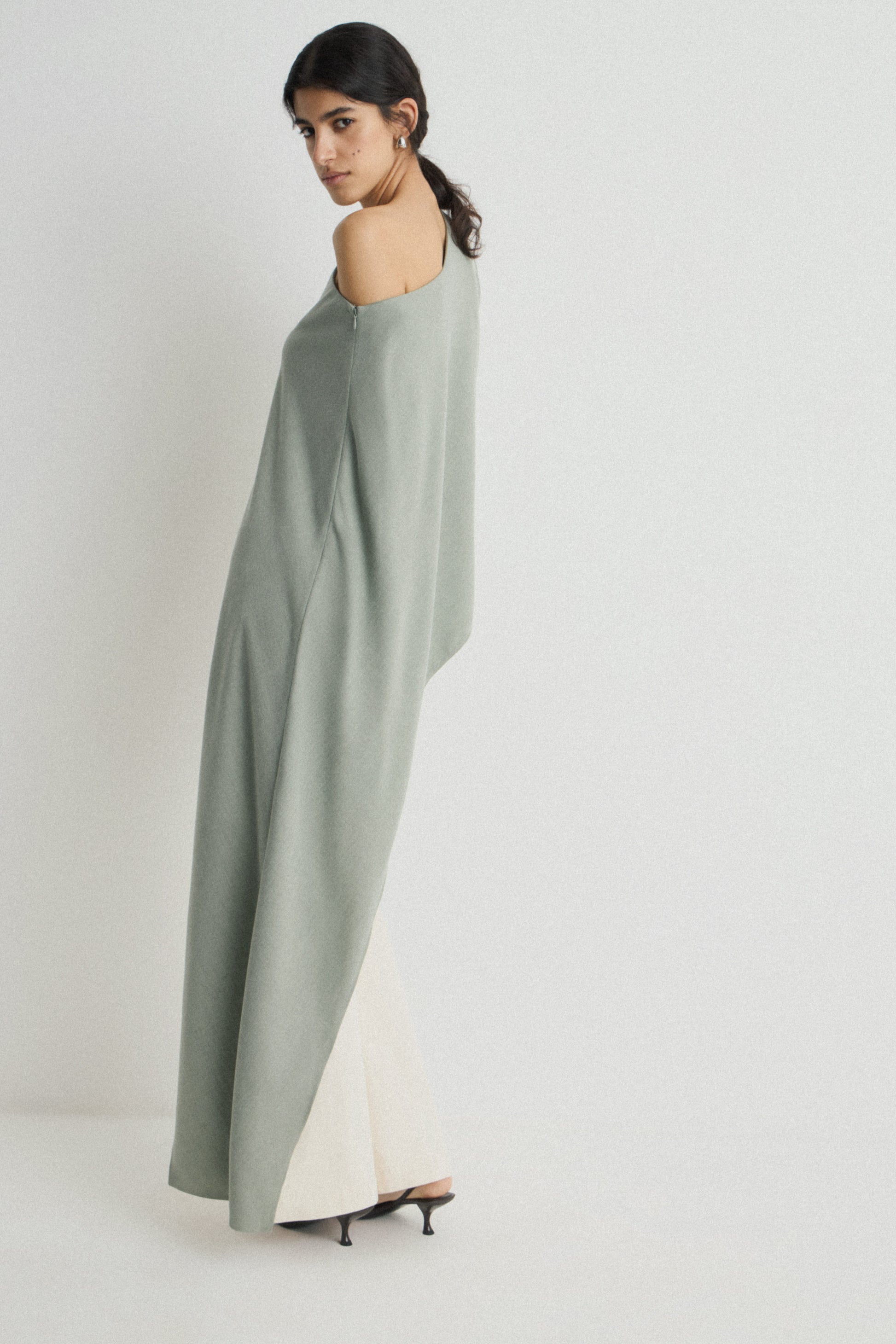 LIGHT KHAKI