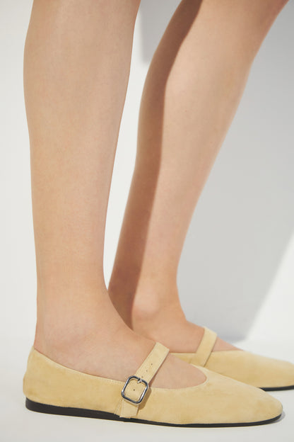 LIGHT YELLOW