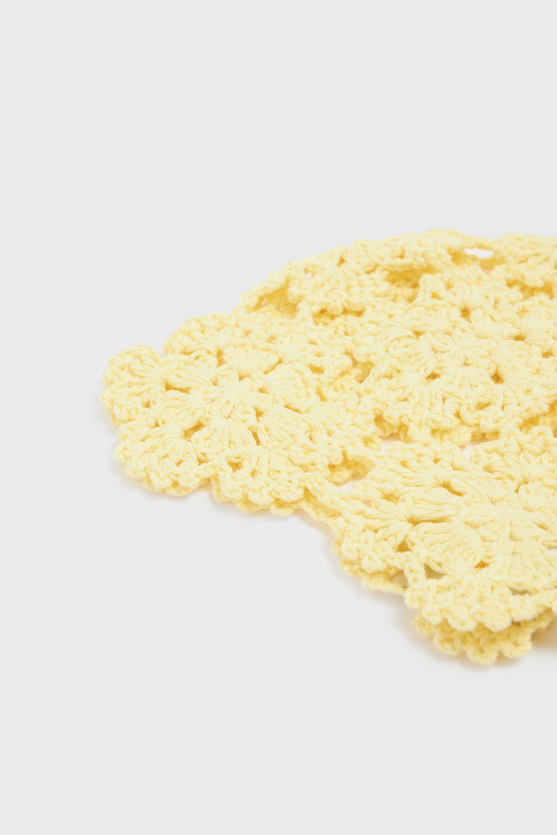 LIGHT YELLOW