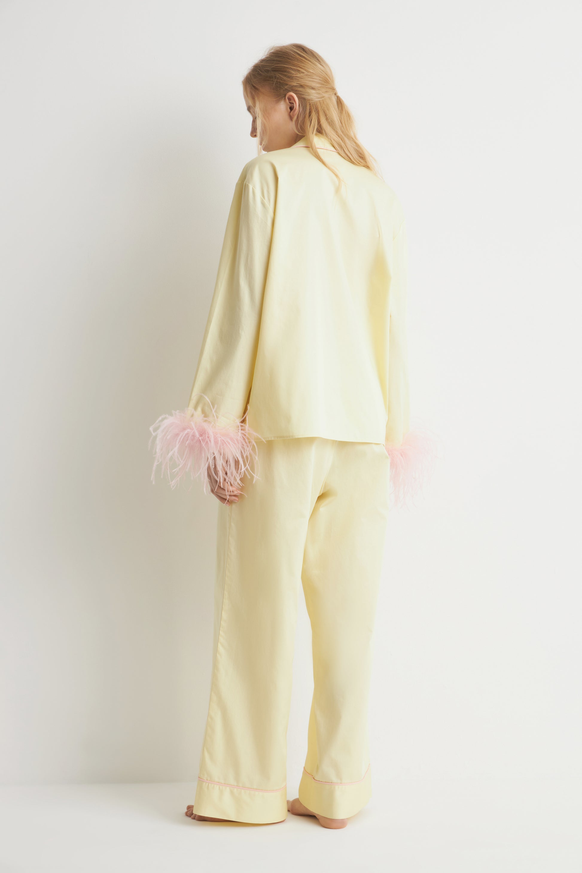 LIGHT YELLOW