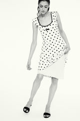 BLACK/WHITE