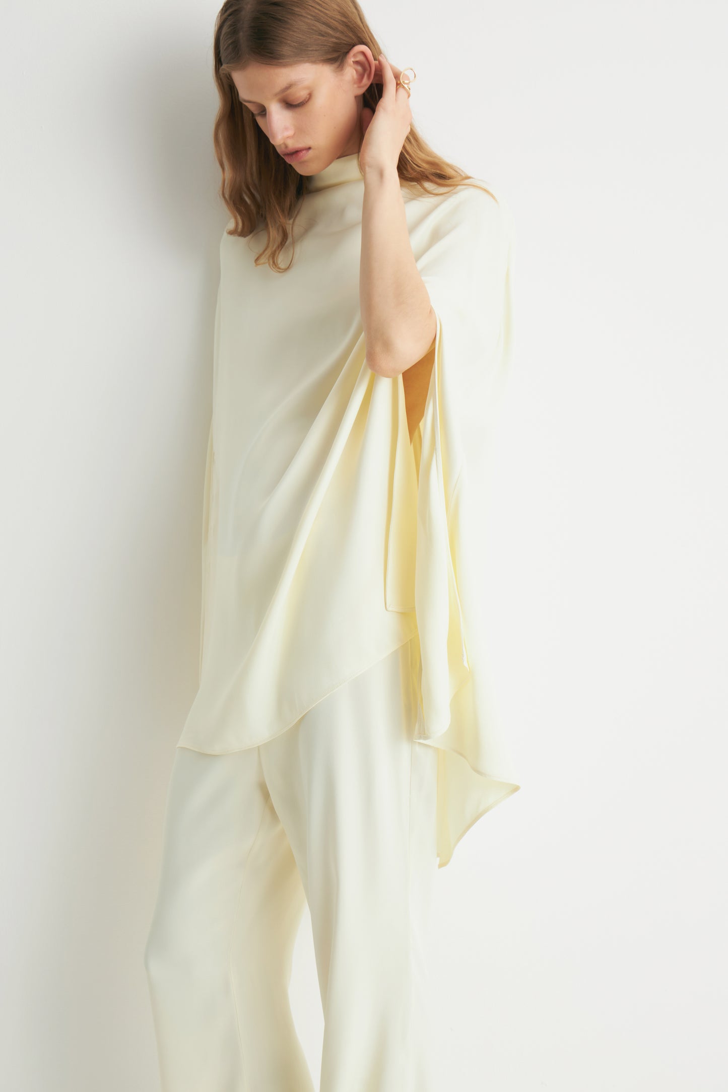 LIGHT YELLOW