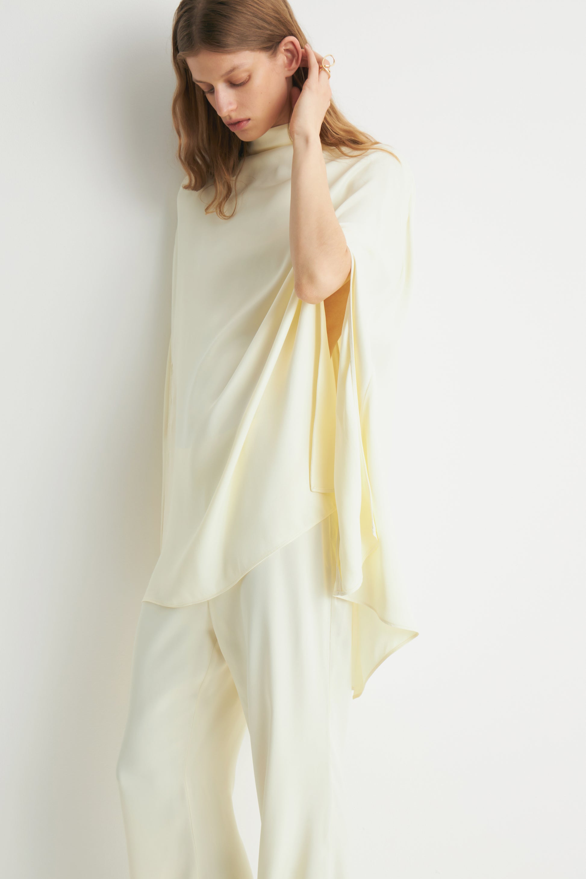 LIGHT YELLOW