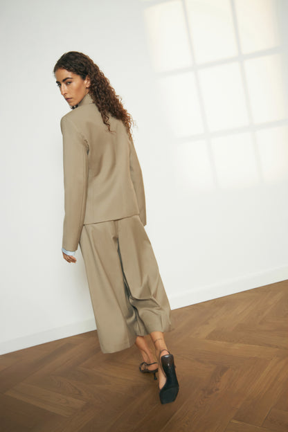 GREY BEIGE