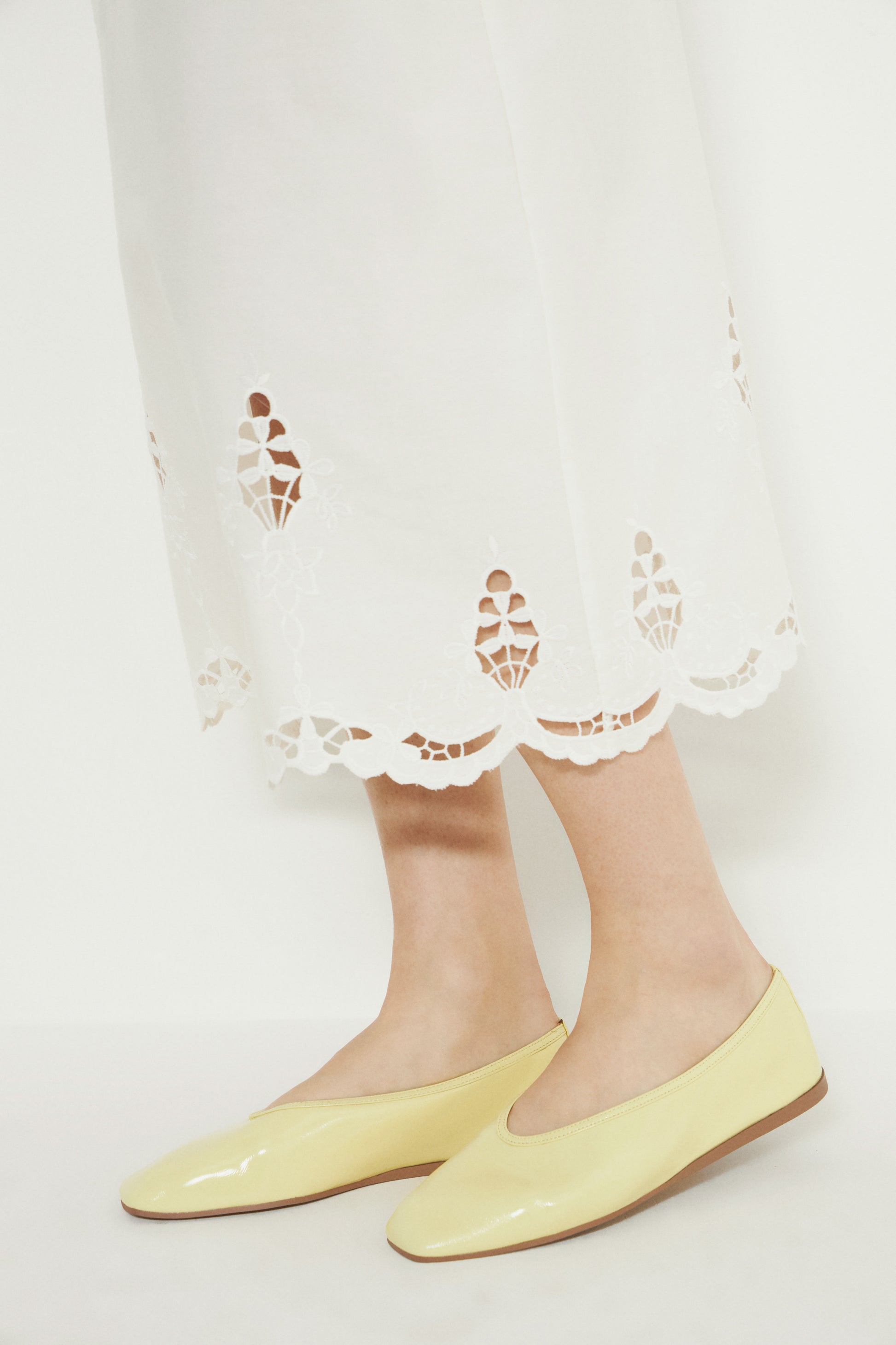 LIGHT YELLOW