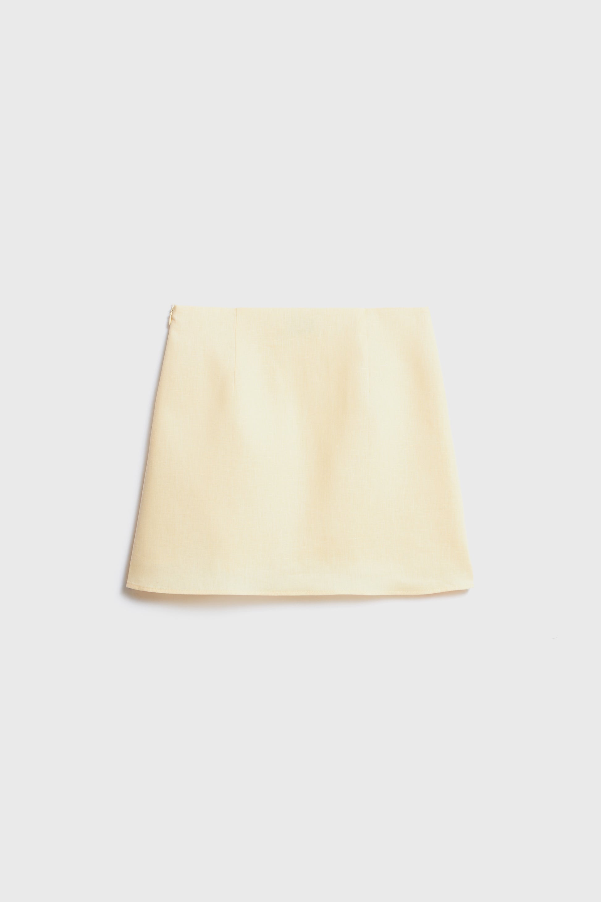 LIGHT YELLOW