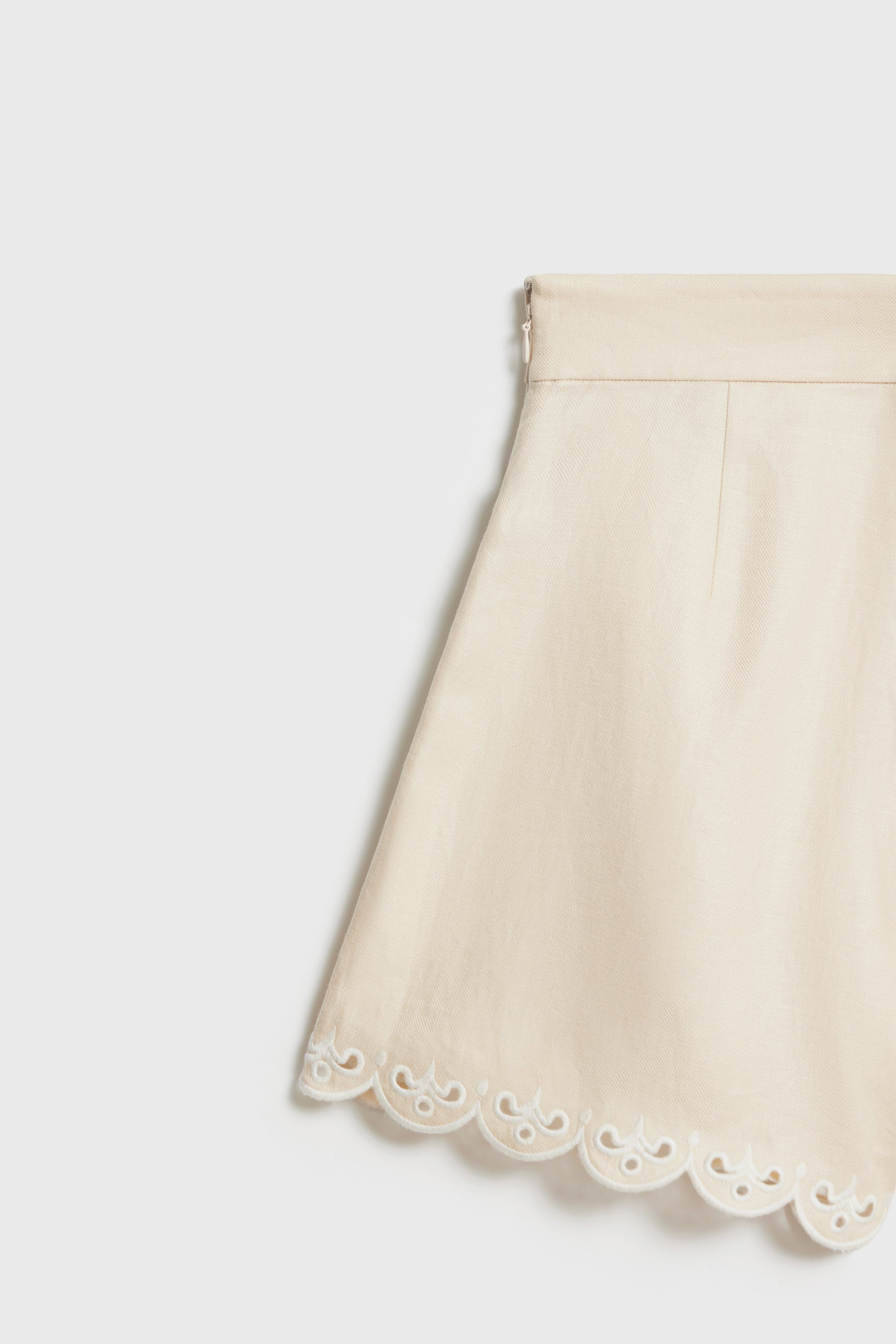 POWDER BEIGE